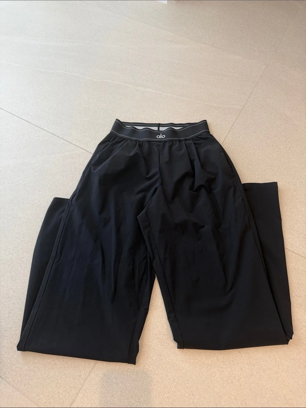 Alo Yoga Suit Up Trousers (Long)